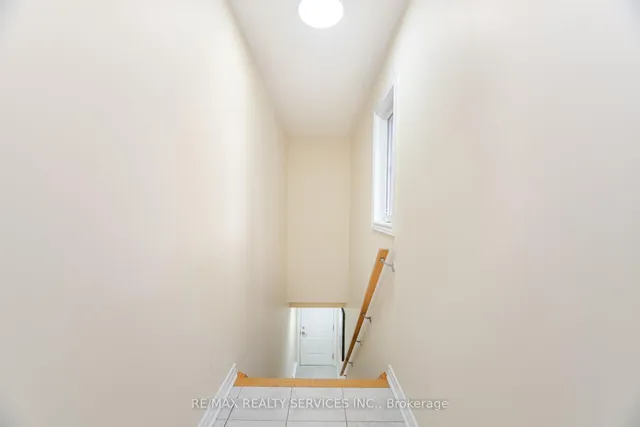 Additional image 6 of 200 Veterans Dr Unit 72