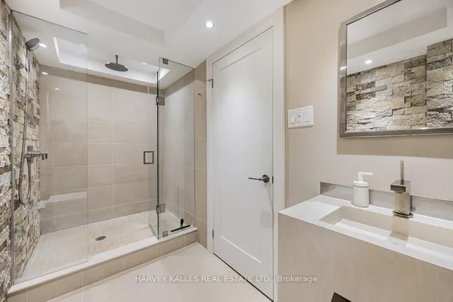 Additional image 20 of 447 Walmer Rd Unit PH09