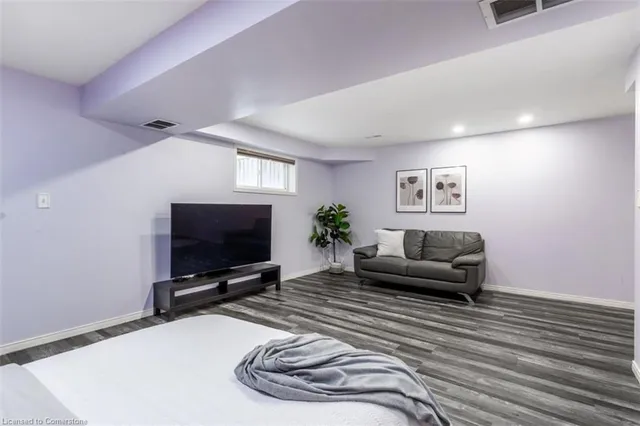 Additional image 26 of 179 Highbury Dr