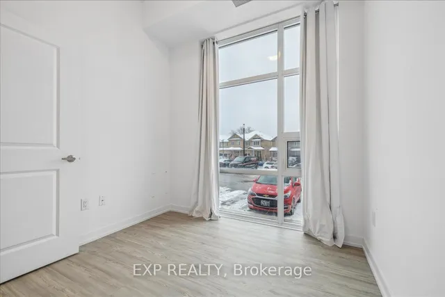 Additional image 35 of 450 Dundas St Unit 115