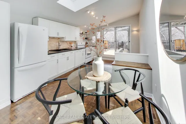 Additional image 32 of 830 Manning Ave