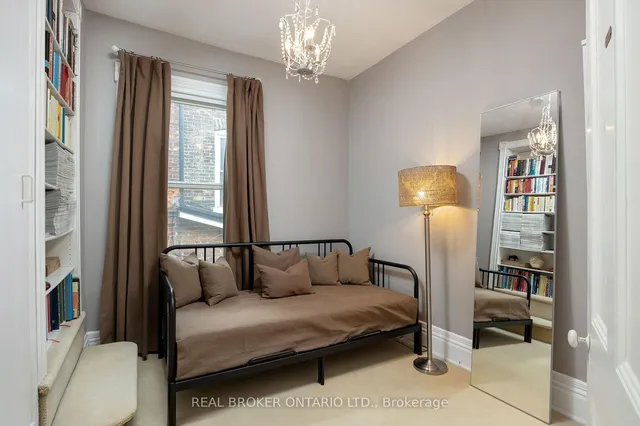 Additional image 18 of 298 Berkeley St