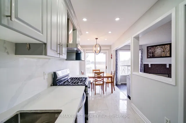 Additional image 16 of 100 Brickyard Way Unit 14