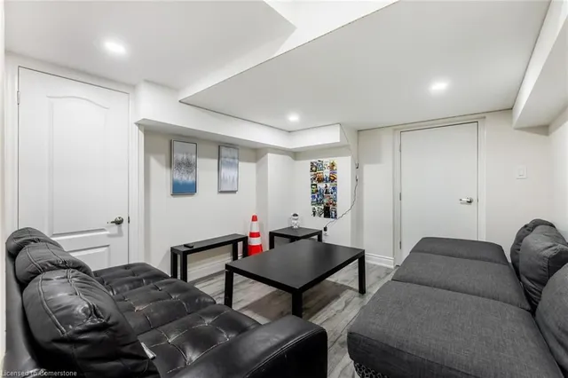 Additional image 46 of 55 Purple Sage Dr