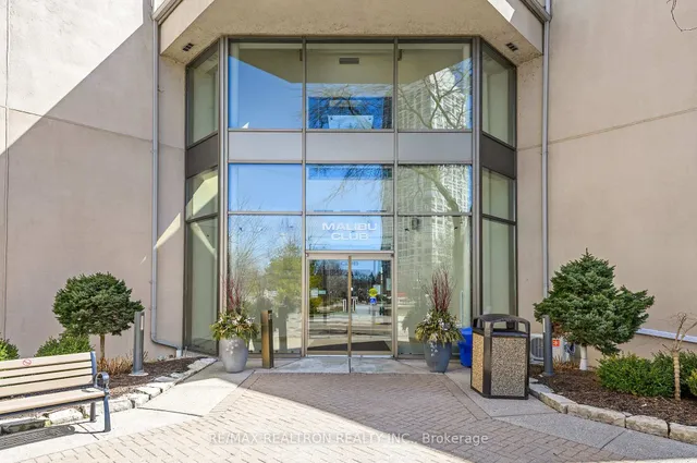 Additional image 29 of 2261 Lake Shore Blvd Unit 220