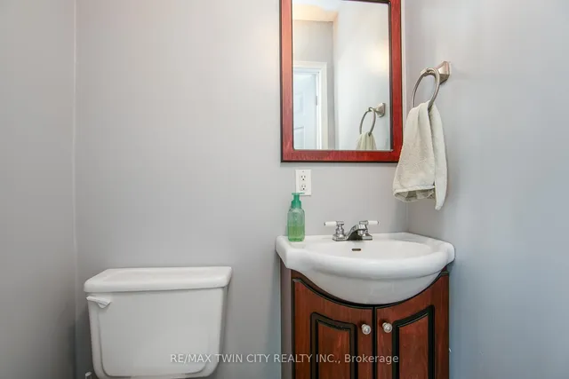 Additional image 17 of 634 Strasburg Rd Unit 32