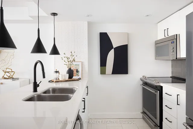 Additional image 14 of 705 King St Unit 1105