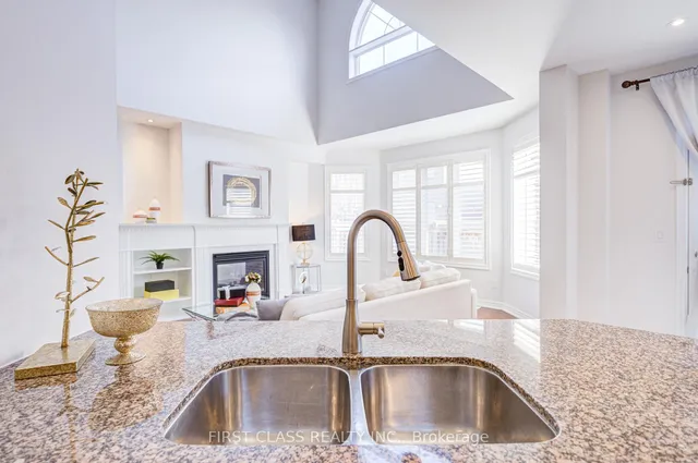 Additional image 14 of 566 North Park Blvd