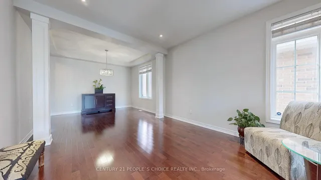 Additional image 12 of 32 Intrigue Tr