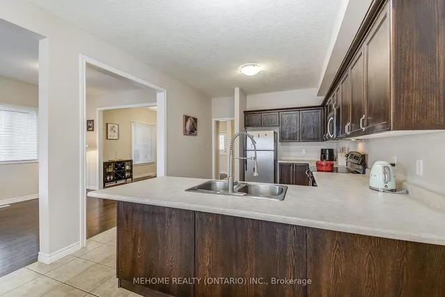 Additional image 15 of 63 Huck Cres