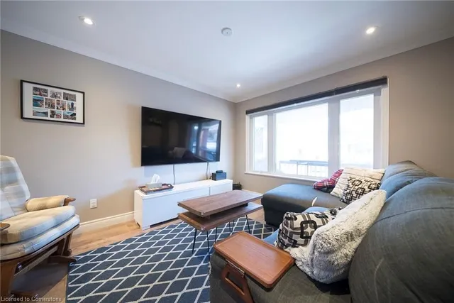 Additional image 16 of 88 Alpine Ave