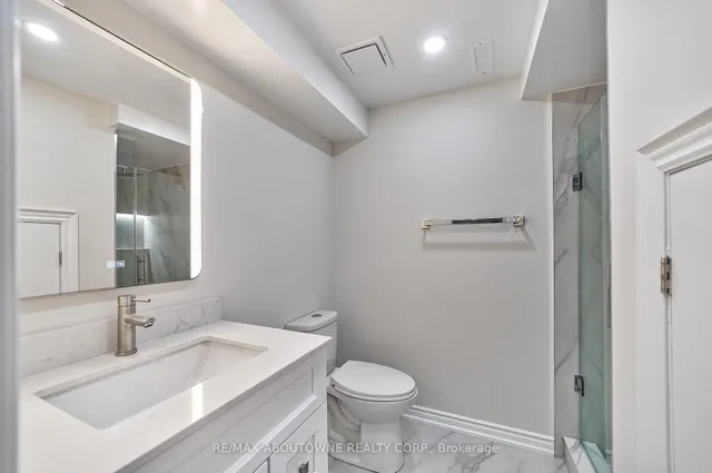 Additional image 32 of 6098 Rowers Cres