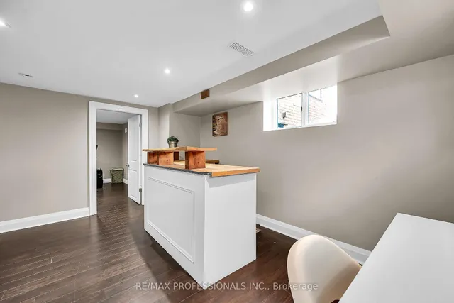 Additional image 35 of 66 Clonmore Dr