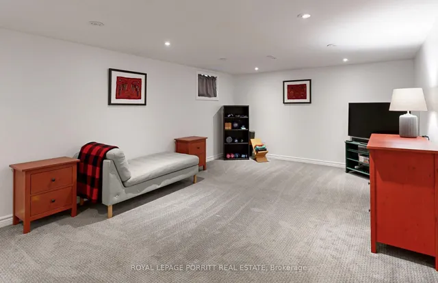 Additional image 24 of 41 Ecker Dr