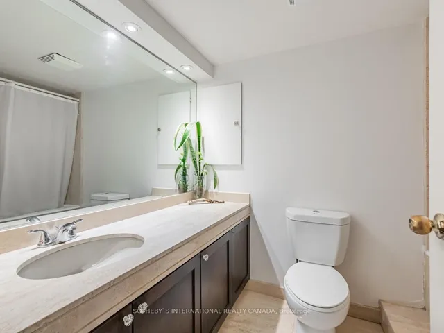 Additional image 17 of 65 Harbour Sq Unit 2204
