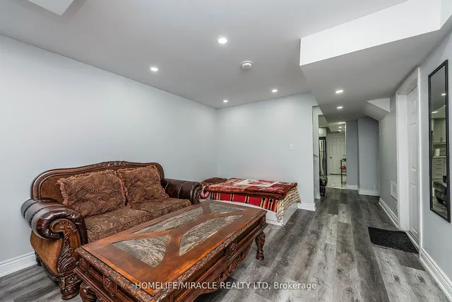 Additional image 32 of 17 Bachelor St