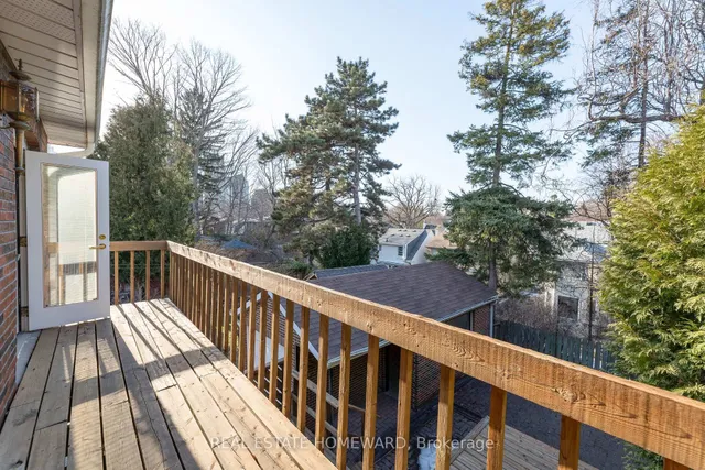 Additional image 19 of 416 Roehampton Ave