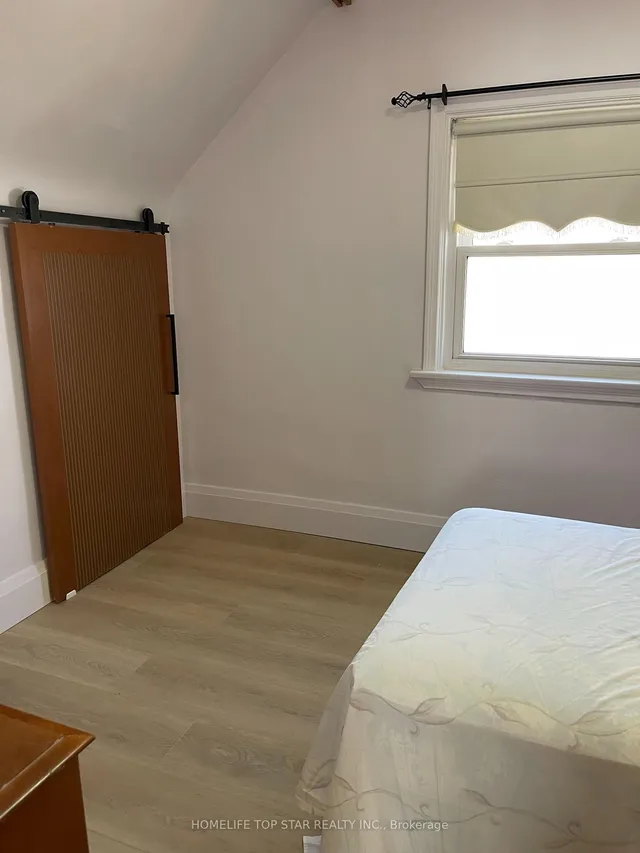 Additional image 3 of 35 Wolcott Ave