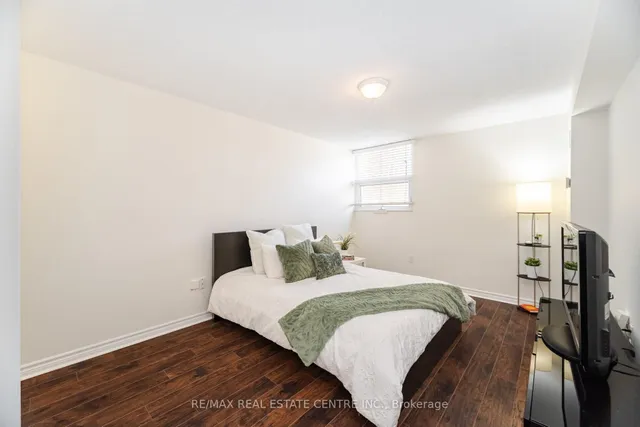 Additional image 17 of 299 Mill Rd Unit 409