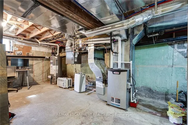 Additional image 39 of 14 Sullivan's Lane