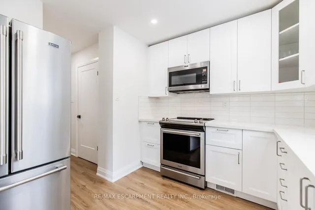 Additional image 18 of 150 Gateshead Cres Unit 101