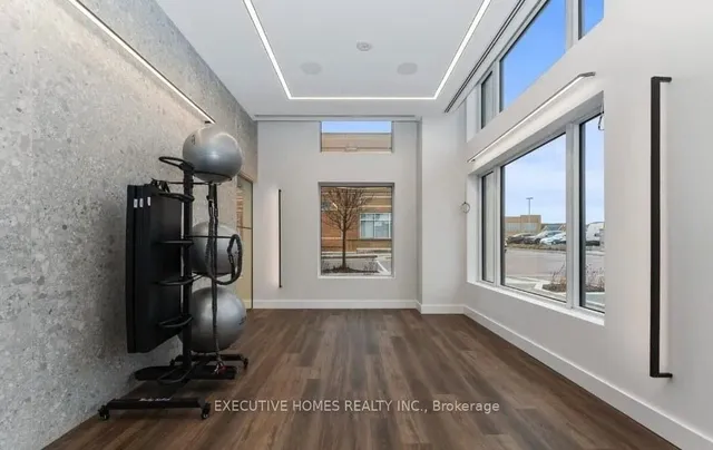 Additional image 13 of 509 Dundas St Unit 411