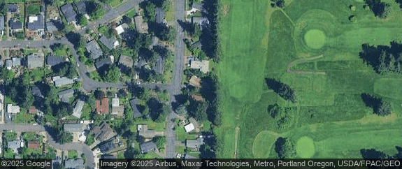 800 NE 131st Pl, Portland, OR 97230