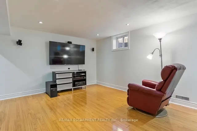 Additional image 26 of 1257 Hillview Cres