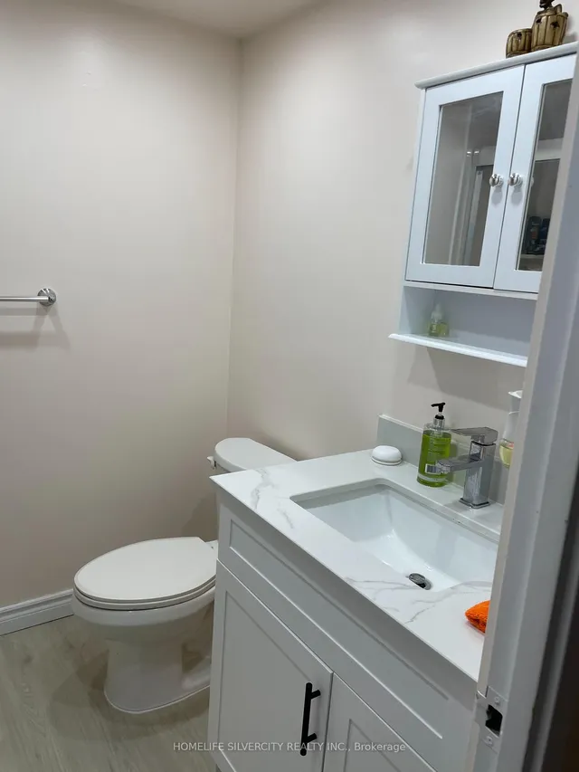 Additional image 20 of 88 Corporate Dr Unit 1617