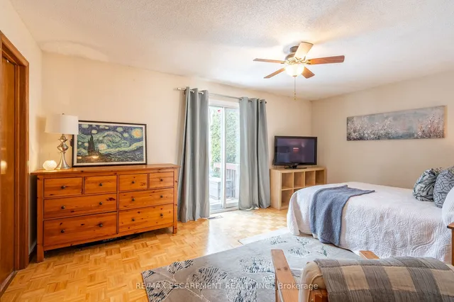 Additional image 15 of 687 Penny Lane