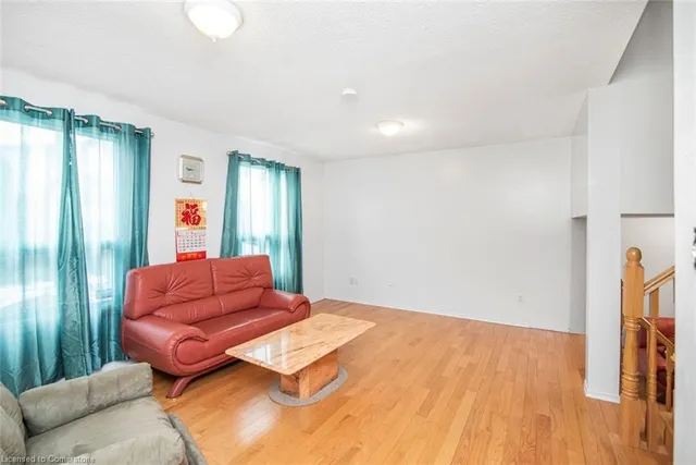 Additional image 3 of 366 Franklin Dr