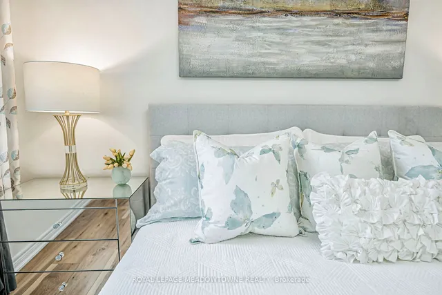 Additional image 28 of 3650 Kaneff Cres Unit 908