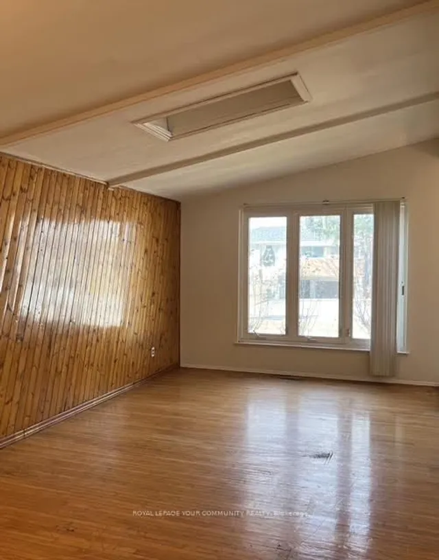 Additional image 9 of 18 Bloomington Cres