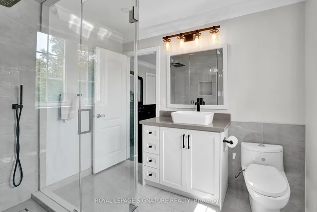 Additional image 27 of 19 Richland Cres