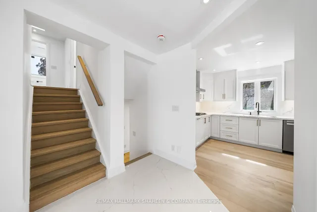 Additional image 22 of 27 Christine Cres