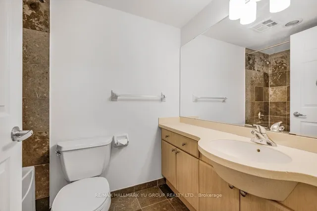 Additional image 12 of 763 Bay St Unit 4101