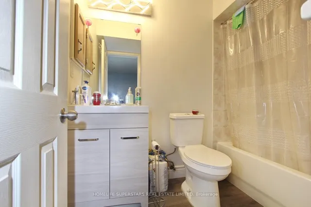 Additional image 28 of 62 Mosley Cres