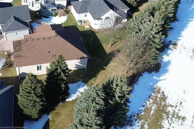 Additional image 36 of 118 Silverbirch Blvd