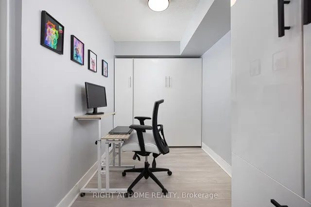 Additional image 9 of 81 Navy Wharf Crt Unit 1106