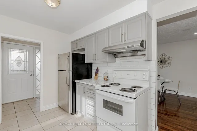 Additional image 9 of 15 Benton St