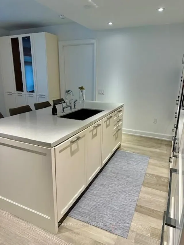 Additional image 4 of 1 Strathgowan Ave Ave Unit 411