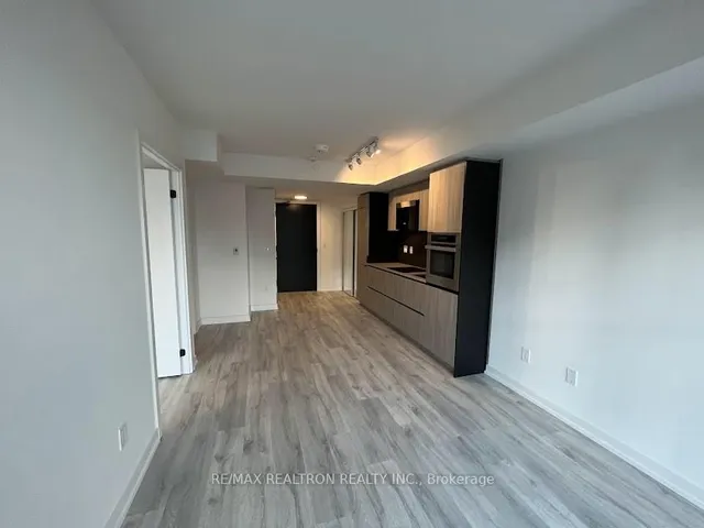 Additional image 25 of 2 Augusta Ave Unit 604