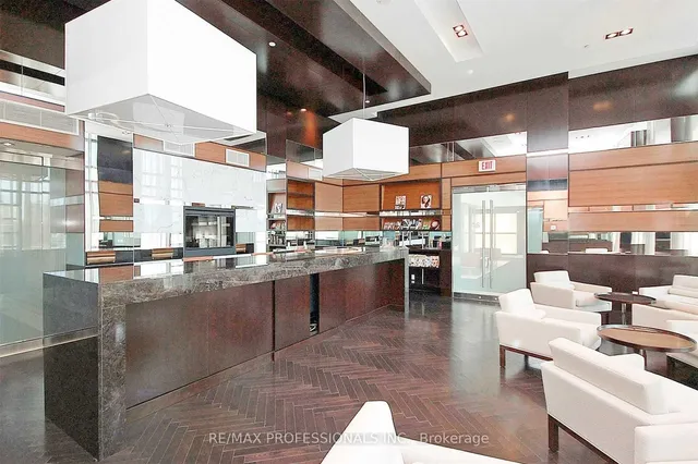 Additional image 42 of 225 Sherway Gardens Rd Unit 2007