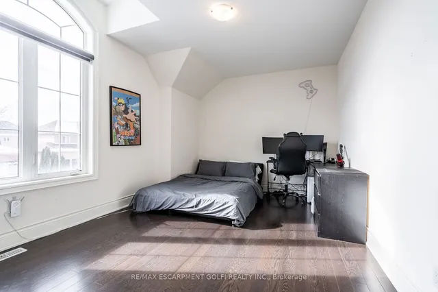 Additional image 25 of 3 Shippee Ave