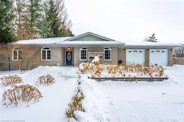 Additional image 2 of 715 Robson Rd