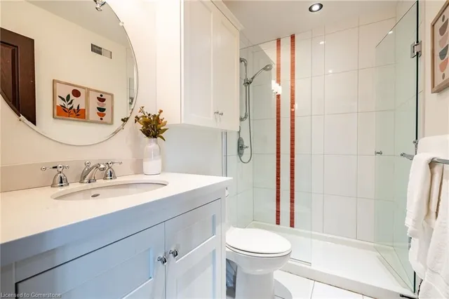 Additional image 37 of 76 Oak Ave