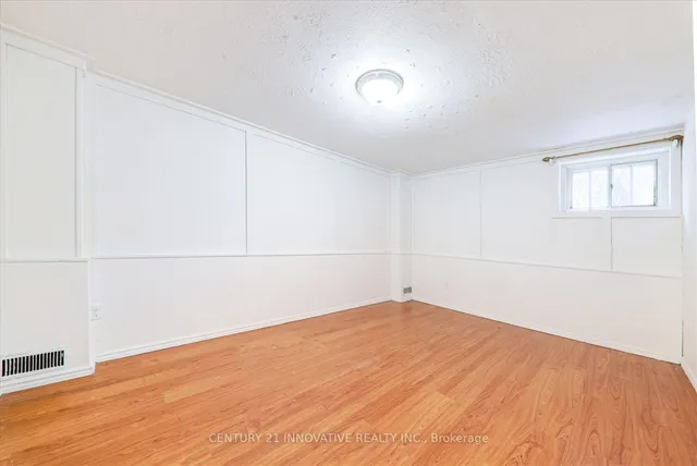 Additional image 30 of 80 Adanac Dr