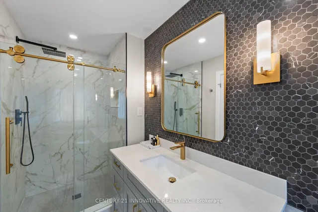 Additional image 26 of 828 Howden Cres