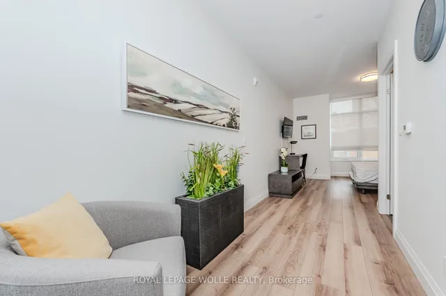 Additional image 39 of 399 Queen St Unit 210