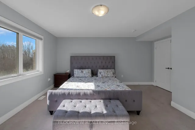 Additional image 22 of 594 Queen Mary Dr